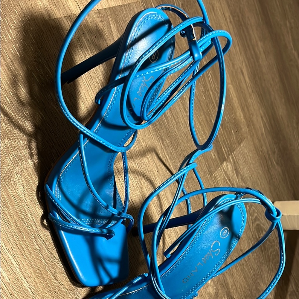 ❌SOLD❌Blue Strappy Lace-Up Heels - Picture 7 of 14